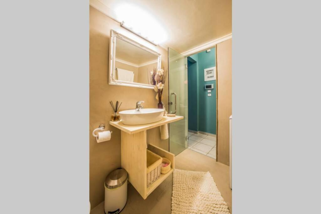 Athinas Apartment Pireus Zewnętrze zdjęcie